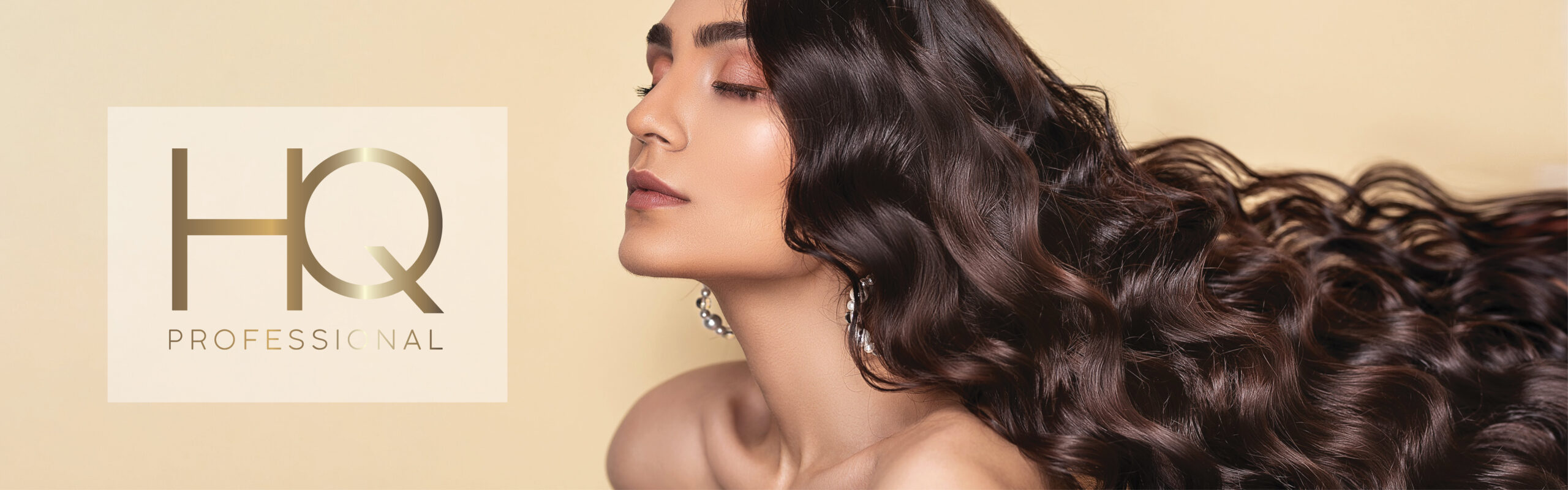 curly hair lady hero image